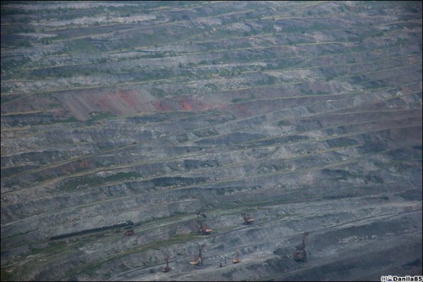 Как добывают уголь? Крупнейший мировой угольный разрез