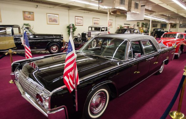 Выставка редких автомобилей в Лас-Вегасе...