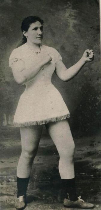 Женский бокс на рубеже XIX и XX столетий
