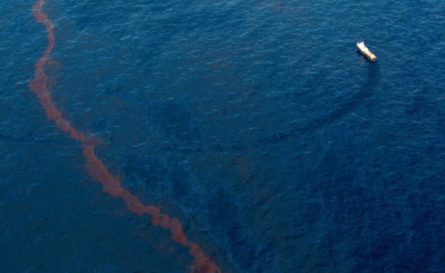 Разлив нефти в США