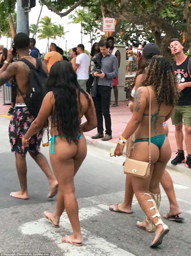 Как проходят дикие вечеринки студентов в Майами