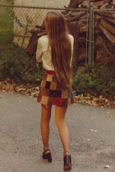 Сексуальные наряды девушек из 70-х