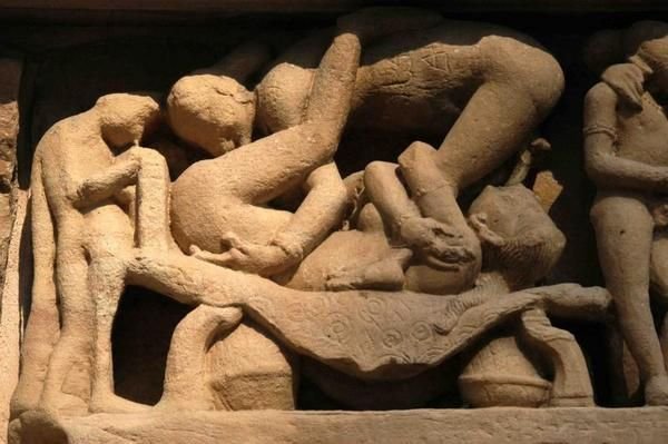 Храмы Кхаджурахо Индия, сексуальные фото скульптур древнего комплекса
