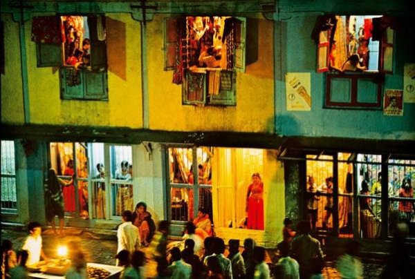 Дешевые проститутки: снять индивидуалку недорого в Махачкале, шлюхи по низкой цене