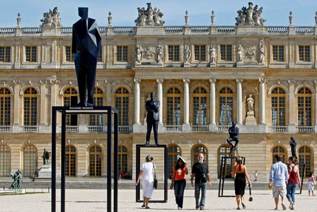 Выставка авангардных скульптур в Версале