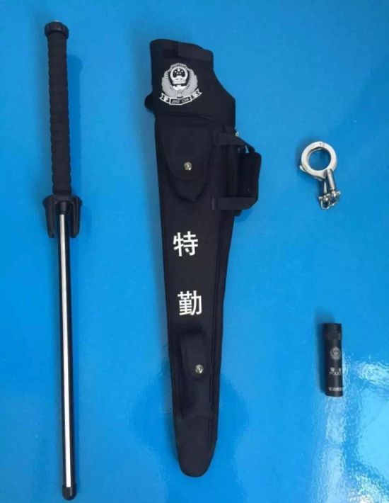 Китайских полицейских могут вооружить «мечами»