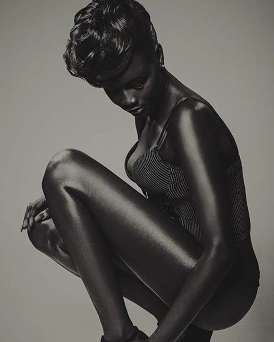 Худия Диоп - модель с самой темной в мире кожей