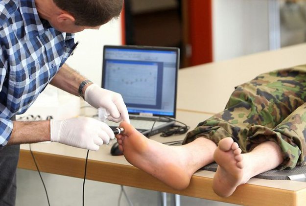 Швейцарская армия тестирует новые носки