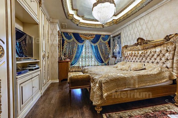 Безумные интерьеры квартир российских богачей