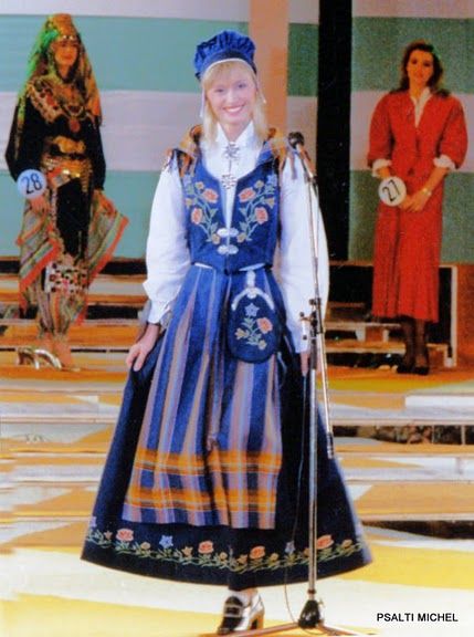 Конкурс Мисс Очарование - 1989