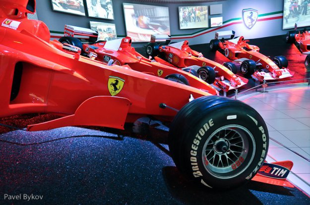 Ferrari  