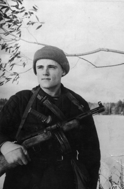Солдаты Советской армии в годы ВОВ