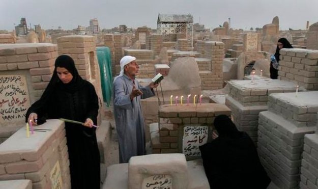 Невероятные размеры кладбища Вади Аль-Салам в Ираке