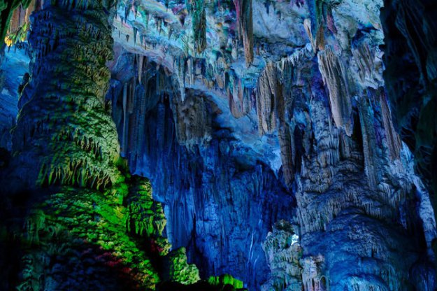 Пещера Тростниковой Флейты