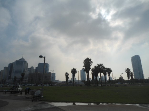 Яффо-Тель Авив.Набережная.Утро 18.07.2012года.
