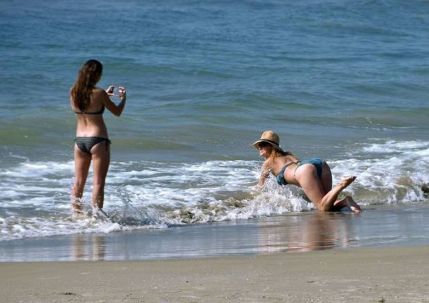 ��������