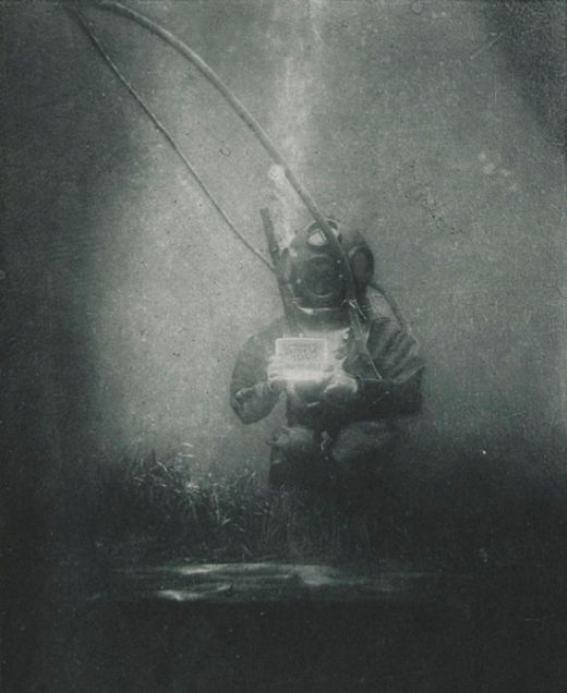 Одно из первых подводных фото