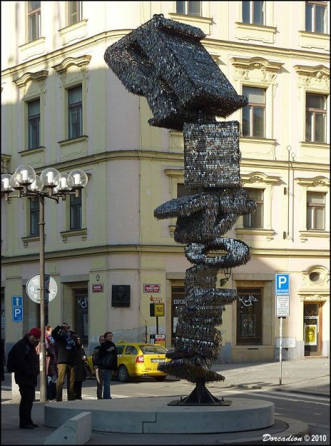 Скульптура из ключей. Чехия.