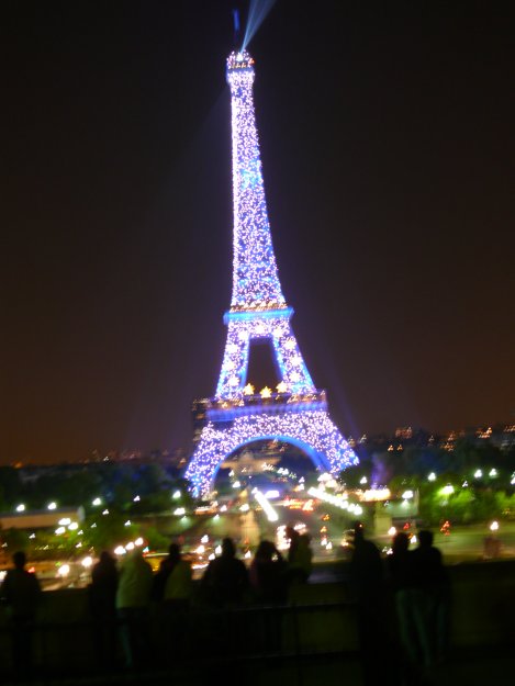 Вечерний Париж