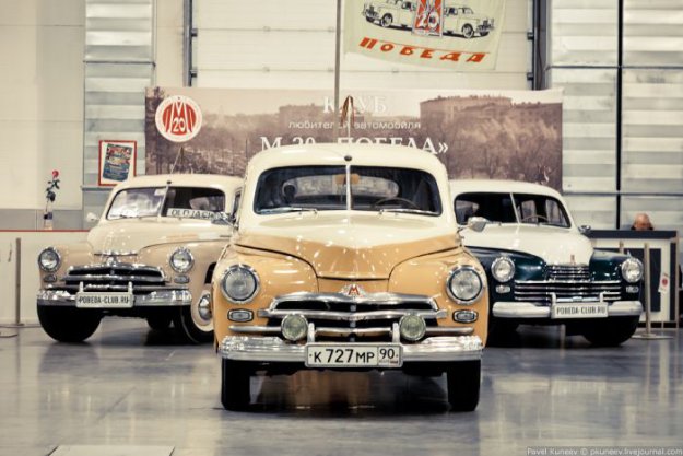 Выставка ретро автомобилей