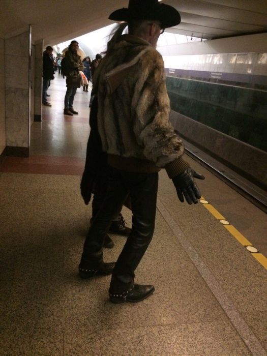 «Высокая мода»  метро