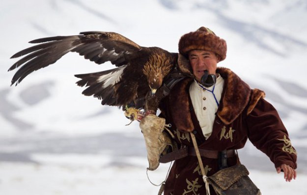 Охота с беркутом в Казахстане