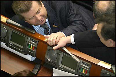 Украинские депутаты тоже люди.