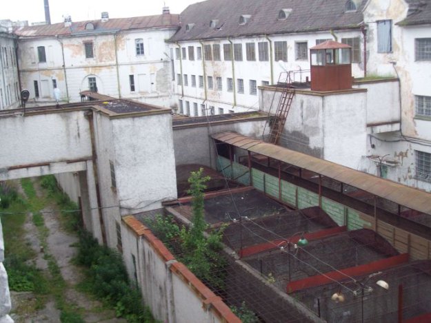 Заброшенная тюрьма в Эстонии