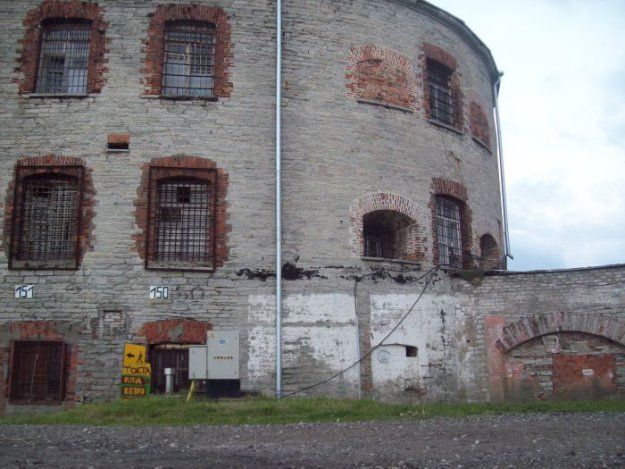 Заброшенная тюрьма в Эстонии