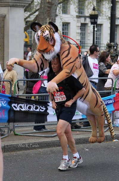 Лучшие костюмы лондонского марафона 2010