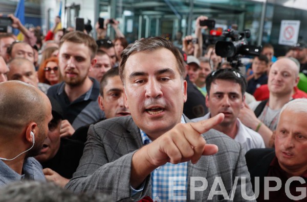 Саакашвили обижен на Порошенко