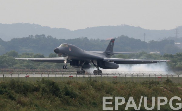 Сверхзвуковой стратегический бомбардировщик Rockwell B-1B Lancer