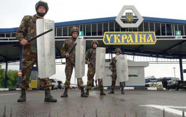 Ярема: Мы также проверяем информацию о коррупционной составляющей, когда пограничники содействуют перевозу таких людей через границу Ярема: Мы также проверяем информацию о коррупционной составляющей, когда пограничники содействуют перевозу таких людей через границу