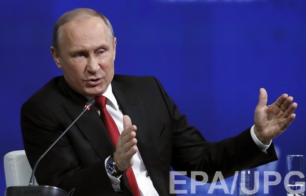 В то же время Путин не теряет надежды на дипломатию