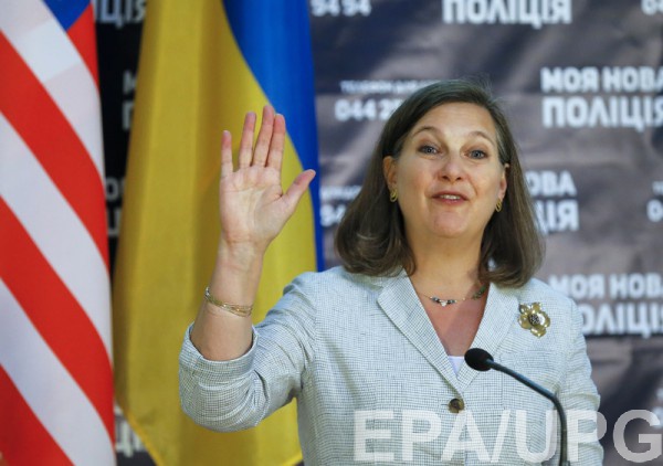 Нуланд посетит Украину