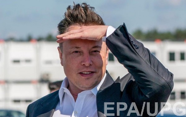 Глава компаний Tesla и SpaceX Илон Маск