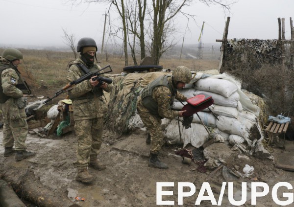 Во время вражеских обстрелов пострадало 9 украинских военных