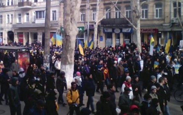 В Одессе протестуют против действий России В Одессе протестуют против действий России