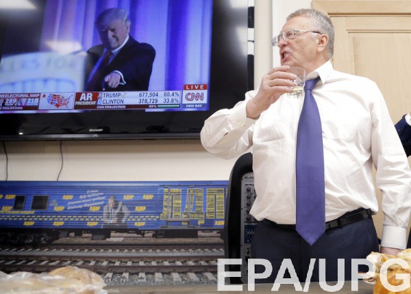 Жириновский объявил, что выпьет шампанское за импичмент Трампа Жириновский объявил, что выпьет шампанское за импичмент Трампа
