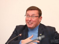 Деньги отрабатываю: Луценко назвал свою месячную зарплату