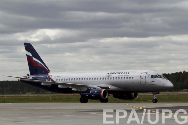 Самолет российского производства Sukhoi Superjet
