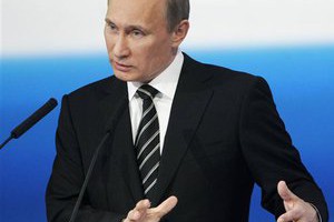 Путин просит помогать мигрантам интегрироваться в обществомигрантов в общество