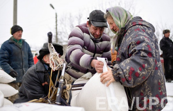 Жителям неподконтрольных Украине территорий добавят гуманитарной помощи в связи с началом зимы
