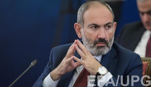 Никол Пашинян пока не считает возможным проведение саммита по Карабаху