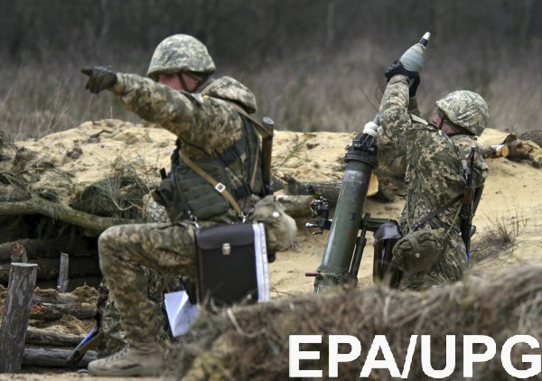 Украинские позиции обстреливают на всех направлениях