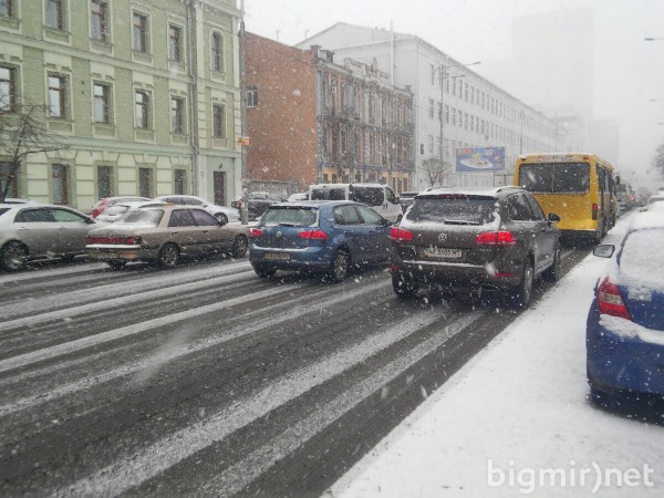 В Киеве пробки достигли 8 баллов