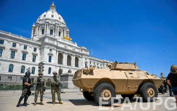 В США 21 штат задействовал Нацгвардию из-за беспорядков