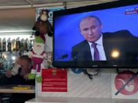 Опрос: 62% россиян поддерживают политику Путина к Украине