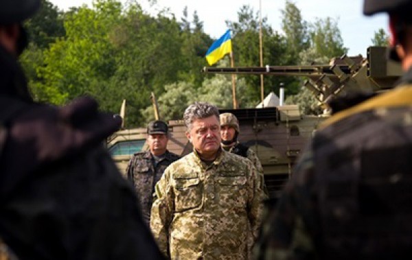 Порошенко объявил о прекращении перемирия на Донбассе