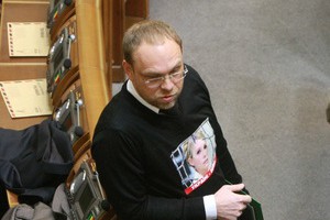 Власенко задержали из-за невыплаты алиментов? Власенко задержали из-за невыплаты алиментов?